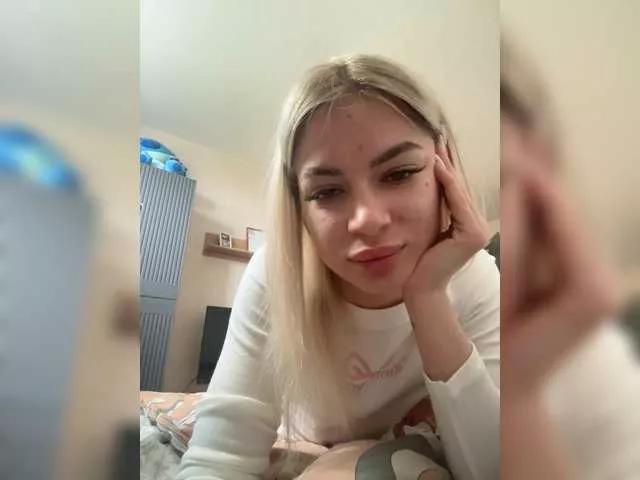 littlbanny on BongaCams