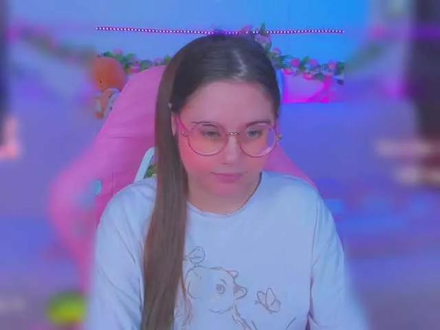 LittleKitsune on BongaCams 