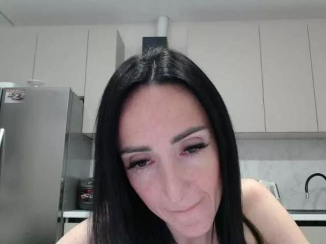Liya-liya on BongaCams