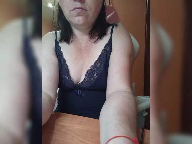 Lola18111 on BongaCams 