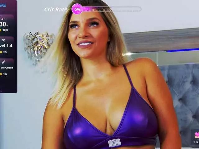lorehottie on BongaCams