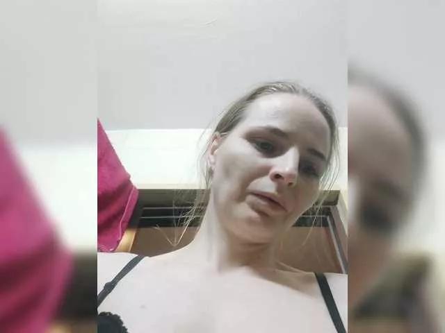 Lulu-Erotica on BongaCams 
