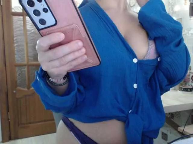 Makadamiya on BongaCams 