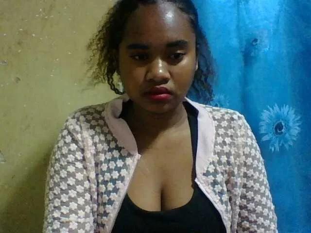 Offline Marie121 on BongaCams