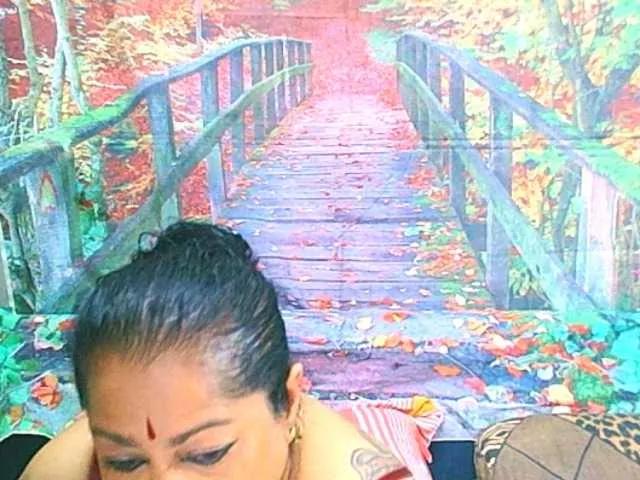 matureindian on BongaCams