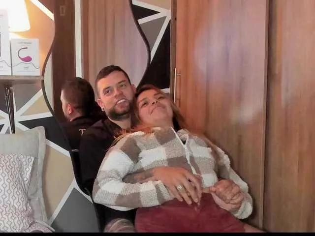 Offline MaylinandNick on BongaCams