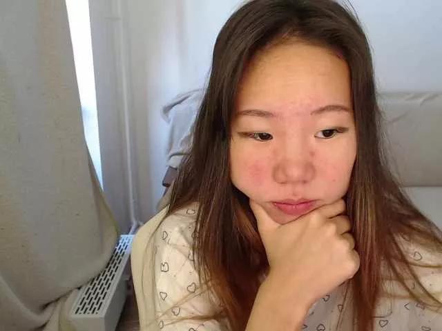 Offline Mellobal on BongaCams