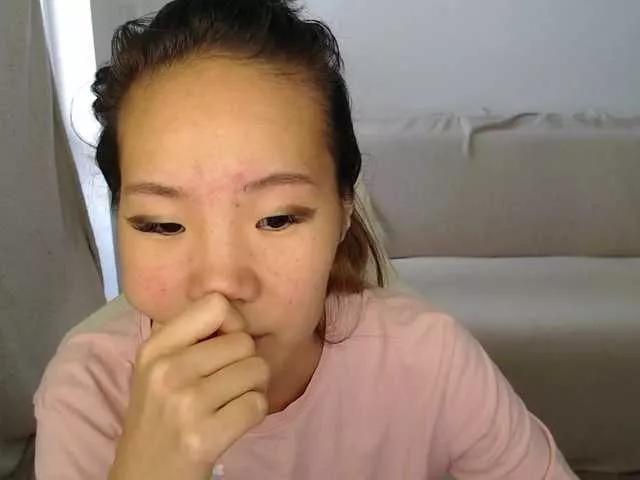 Offline Mellobal on BongaCams