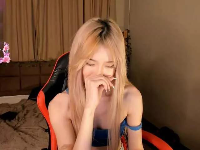 MikaellaSwan on BongaCams