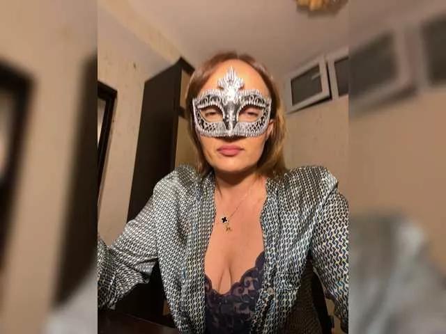 molly-38 on BongaCams