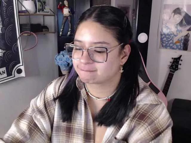 Mollyshake11 on BongaCams 