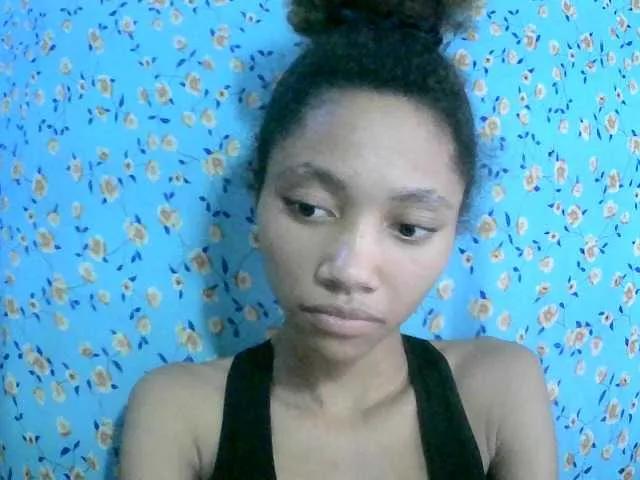 Monicaxa on BongaCams