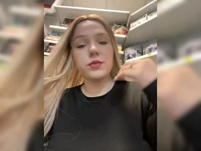 Monna-Krrrista on BongaCams 