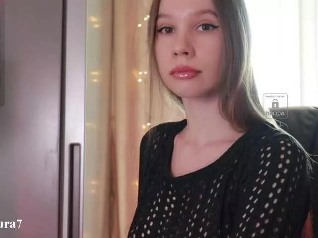 MsAura on BongaCams