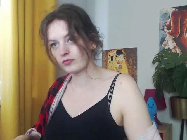 NadineGold on BongaCams