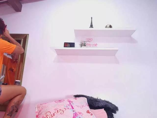 naia-blesed on BongaCams 