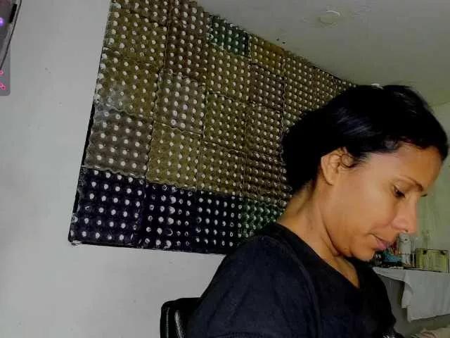 nentia-horny on BongaCams 