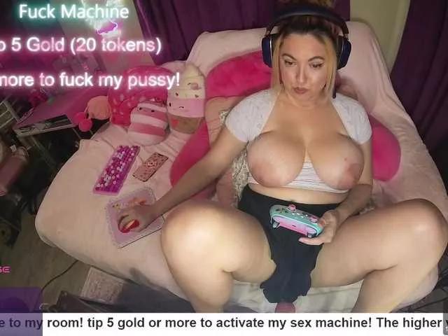 nikkijuggs on BongaCams 