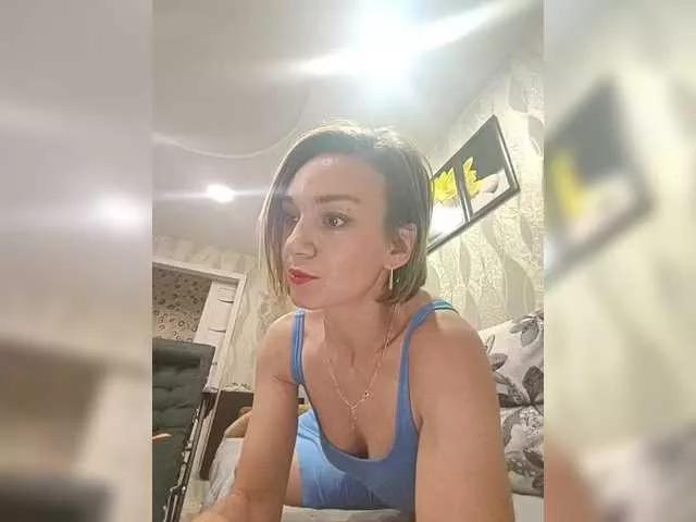 Offline Olia-81 on BongaCams