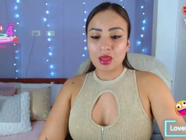 paulinagalvis2700 on BongaCams