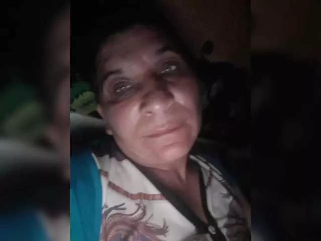 PollyMILF-By on BongaCams 
