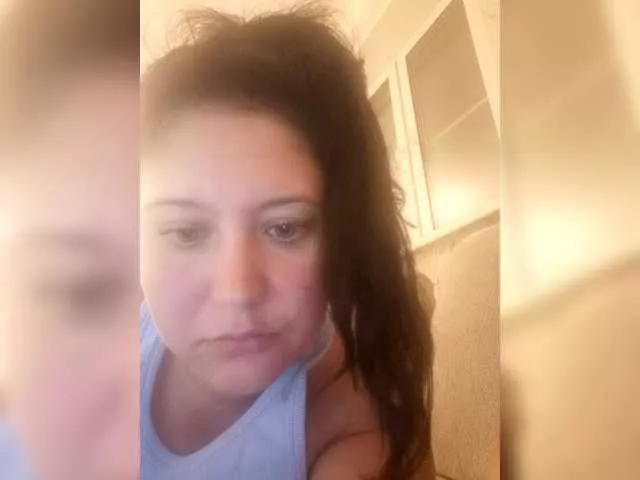 Polyk93 on BongaCams