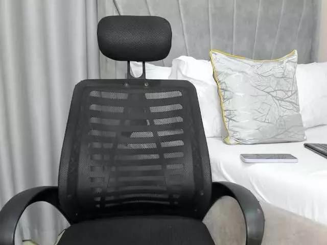 pretty-canella on BongaCams