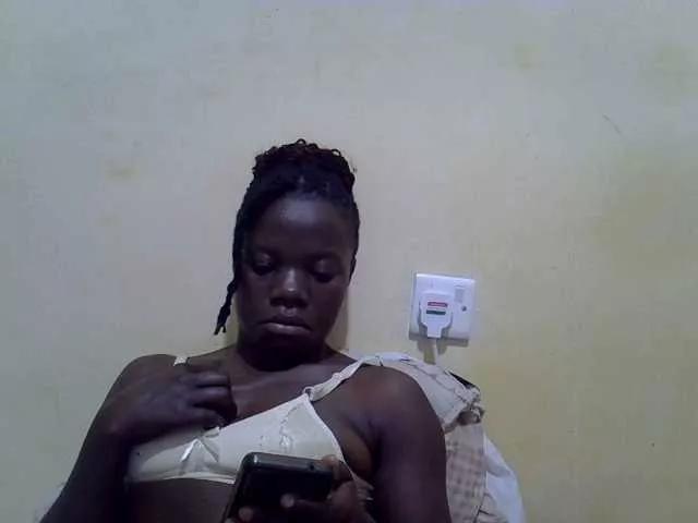 Pretty-doll on BongaCams