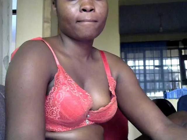 queen-ebony2 on BongaCams 