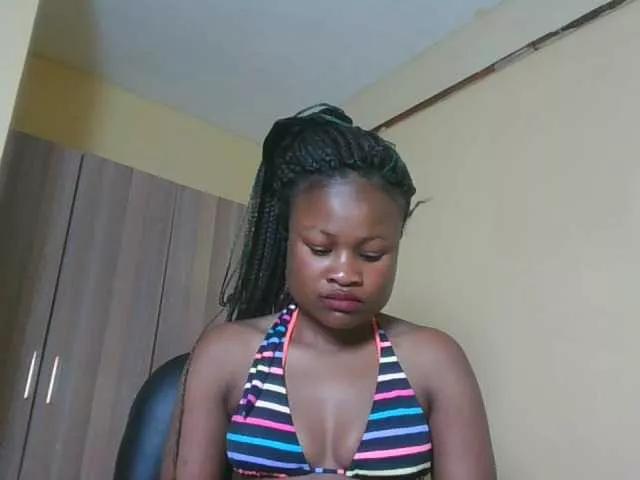 queenivy on BongaCams
