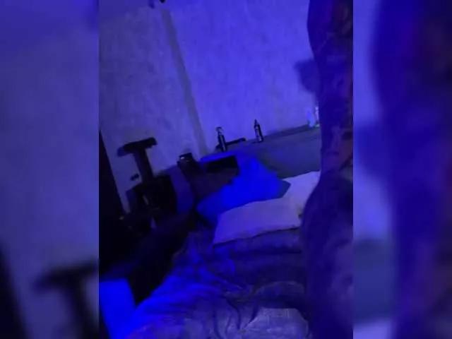 Redfoxygirl on BongaCams