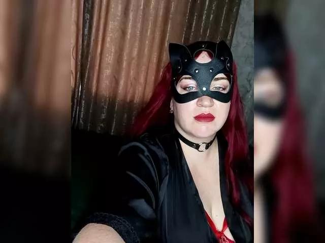 RedheadMilfa on BongaCams