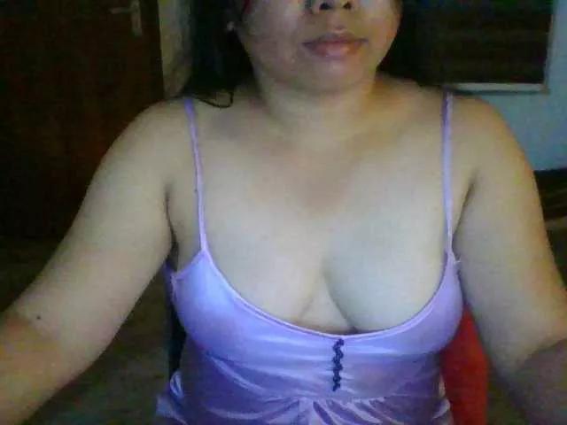 RossyLove on BongaCams