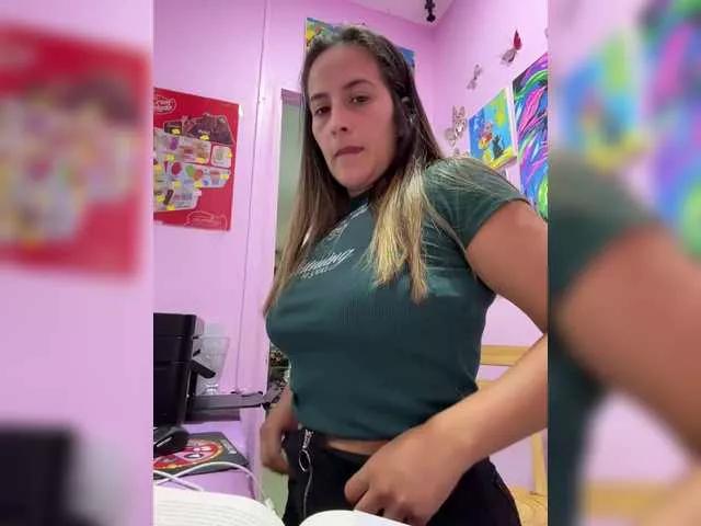 roussemelinda on BongaCams