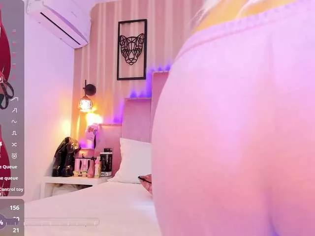 SamanthaAdelle on BongaCams 