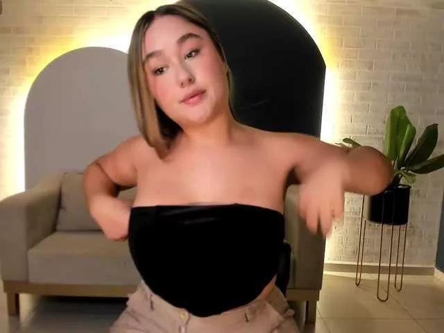SamanthaConnor on BongaCams 