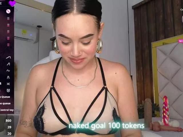 Offline Saraa-stone on BongaCams