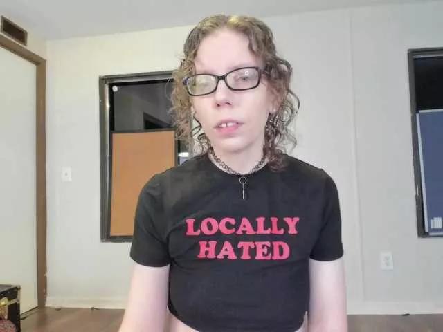 SaraDesireXO on BongaCams 
