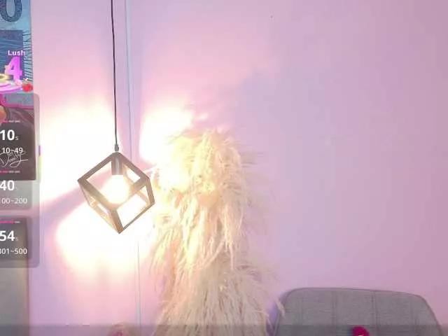Sarah2Colliins on BongaCams 