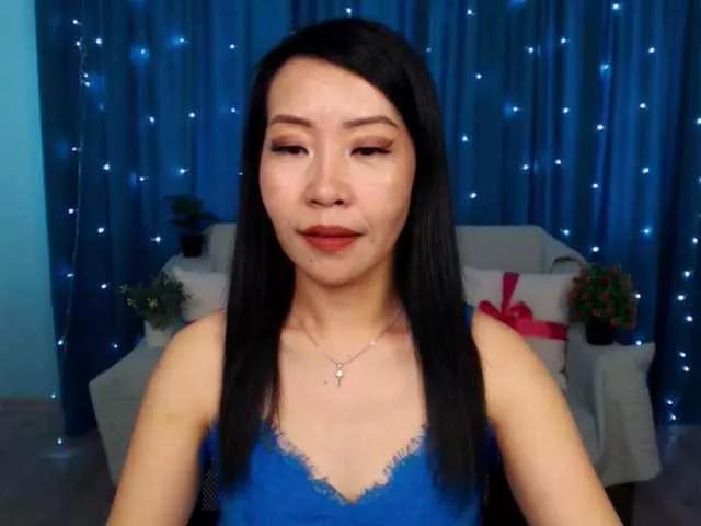 Sarahsexygirl on BongaCams