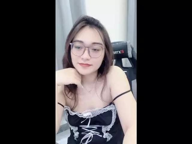 Selena295 on BongaCams 