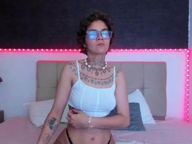 selene-ana on BongaCams 