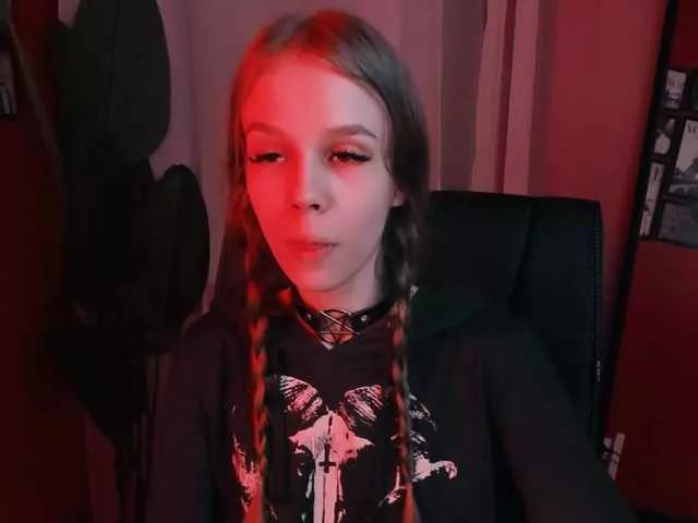 SelenHellsWeet on BongaCams 
