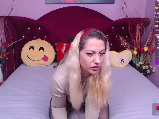 Sensualass77 on BongaCams 