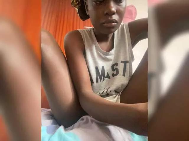 Sexyreeh on BongaCams