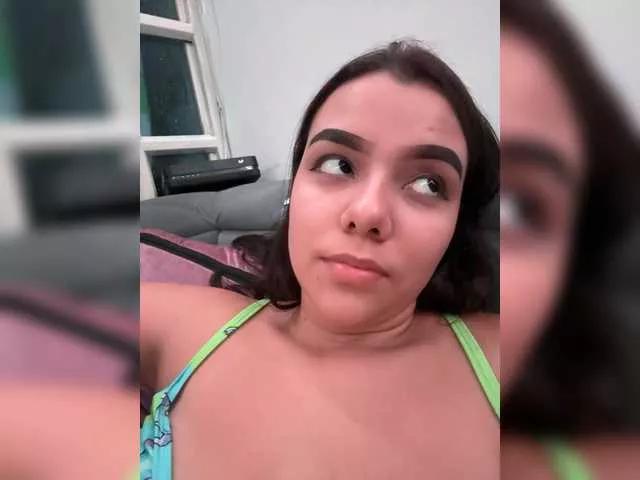 SofyHills on BongaCams