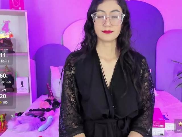 SophieGomez2 on BongaCams