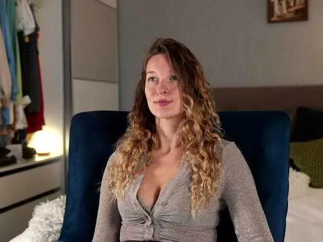 SpecialART on BongaCams