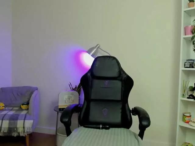 summerevans on BongaCams