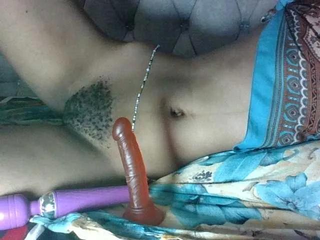 Sweet-Iddah on BongaCams 